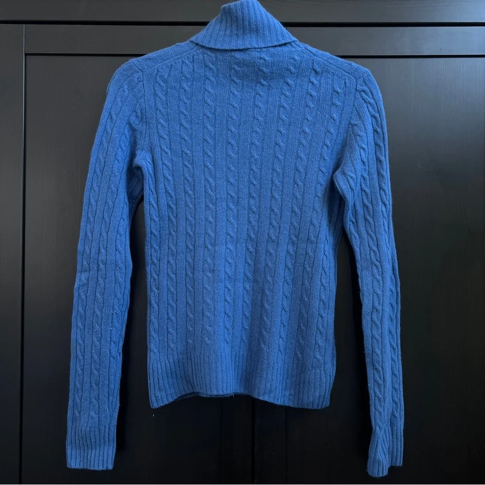 J. Crew Vintage Cableknit Turtleneck Merino/Cashmere Blend Size M Cerulean Blue
